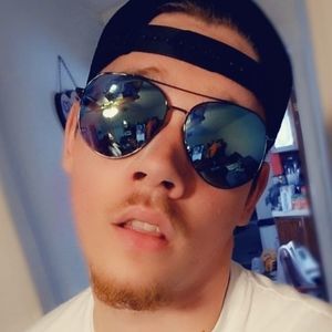 Meet your Posher, Jason